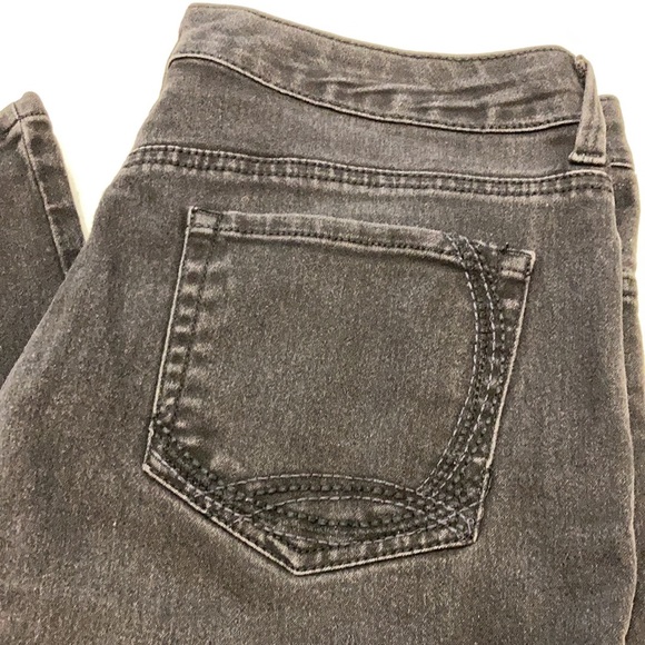 Gloria Vanderbilt Jeans - Picture 2 of 8